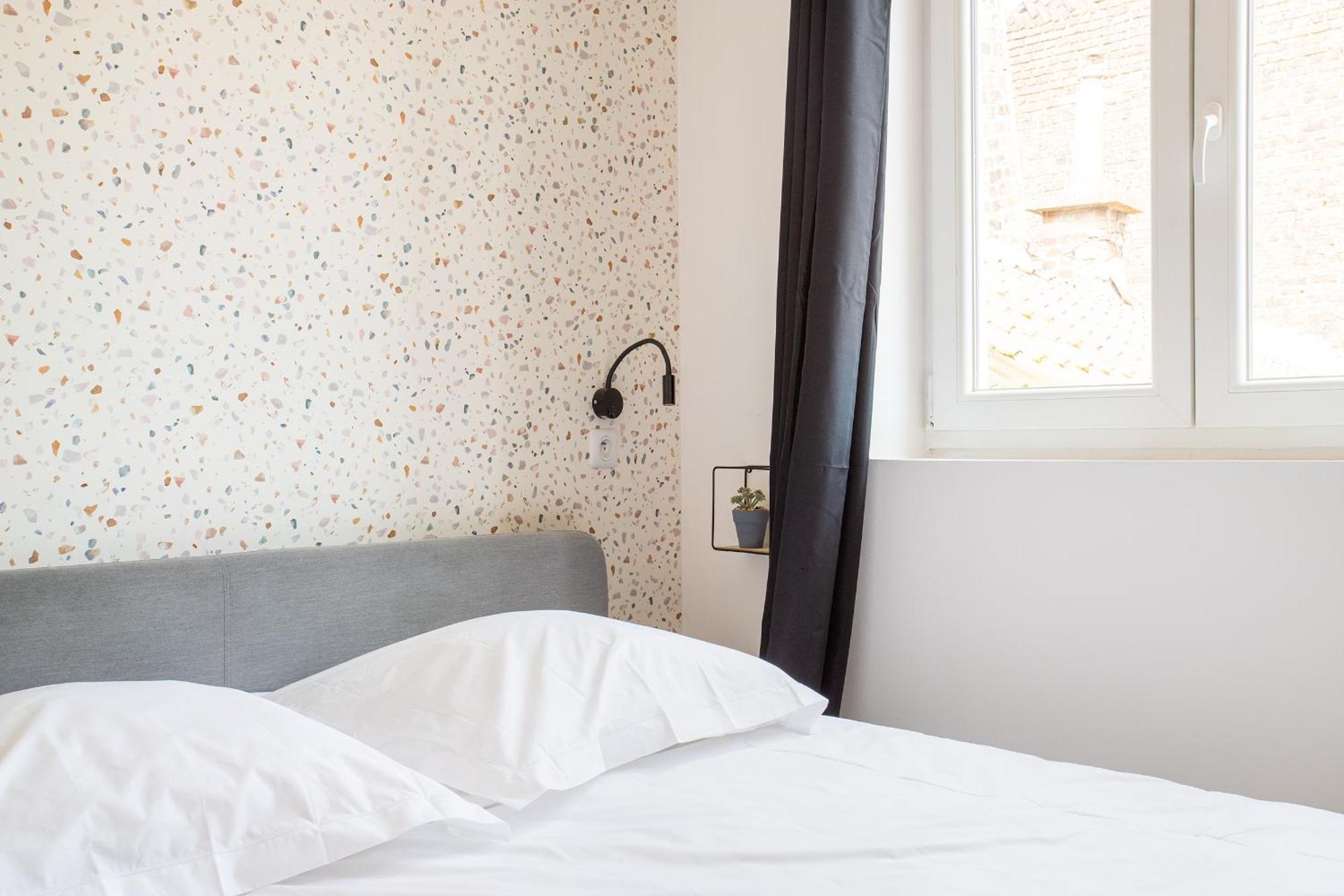 S&K Suite Grande Rue Roubaix - Chambre Spacieuse Et Sdb Privee - Netflix Et Cuisine Exterior foto