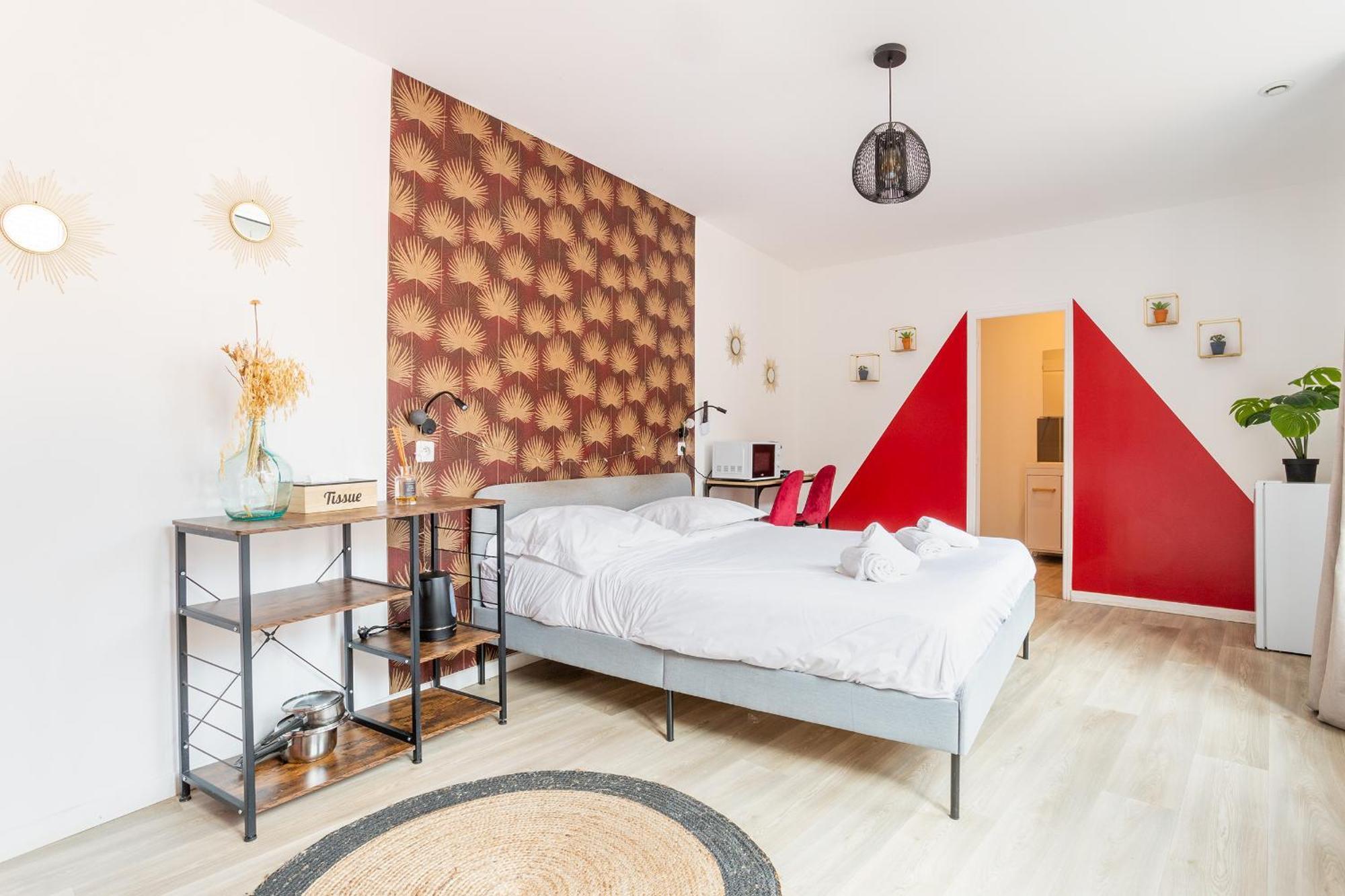 S&K Suite Grande Rue Roubaix - Chambre Spacieuse Et Sdb Privee - Netflix Et Cuisine Exterior foto